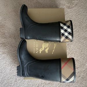 Burberry Womens Rain Boots Crosshill Housecheck